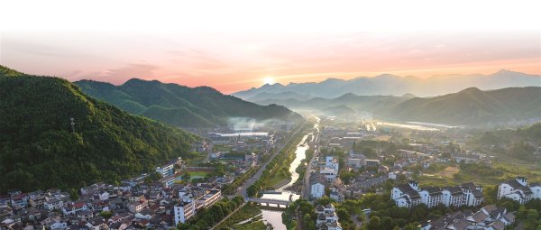 星速优配平台 构筑经济与生态的双重“金山”